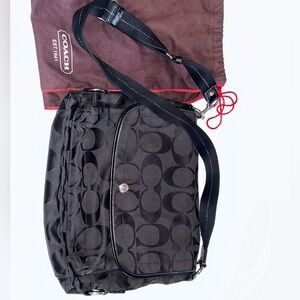 Coach Black women’s Messenger Bag